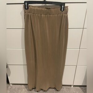 Easel Los Angeles Midi Skirt